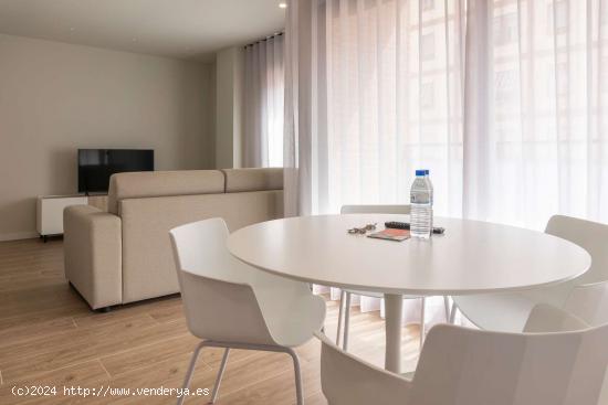  Apartamento entero de 1 dormitorio en València - VALENCIA 