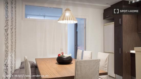 Apartamento entero de 2 dormitorios en Barcelona. - BARCELONA