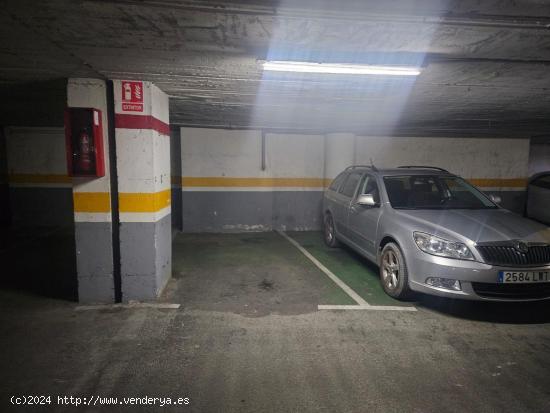  ¡Oportunidad única! Se alquila amplia plaza de garaje en el corazón de Alicante. - ALICANTE 