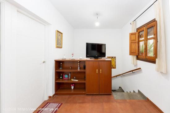 CASA EN VENTA EN CALLE ELVIRA - GRANADA