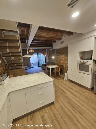 ¡Chalet Adosado a Estrenar en Sants! - BARCELONA