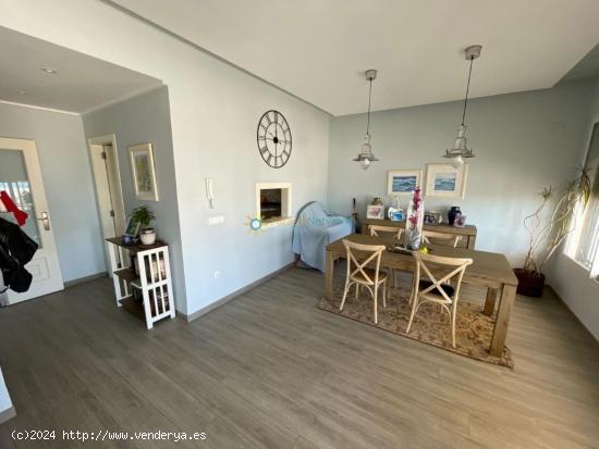 Chalet a la venta en la playa de Miramar - VALENCIA