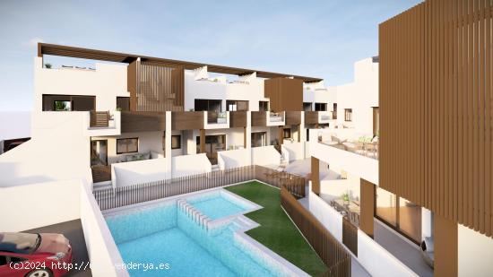 SE VENDE LUJOSO BUNGALOWS EN PILAR DE LA HORADADA - ALICANTE