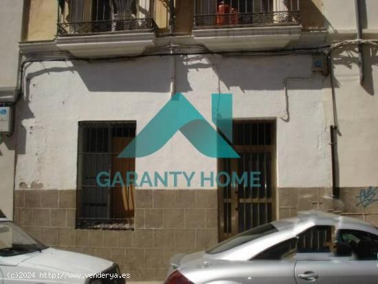  Se vende Local en Calle Margallo - CACERES 