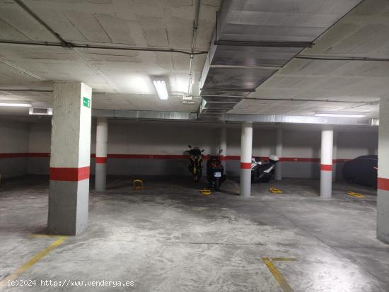 Plaza de aparcamiento en garaje subterráneo en el centro de Torrevieja - ALICANTE