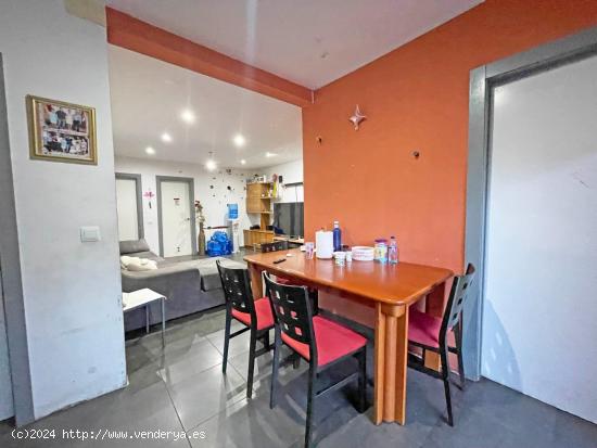 Piso con Inquilino en Venta en la Serra d'en Camaró-Can Rull. ¡IDEAL INVERSORES! - BARCELONA