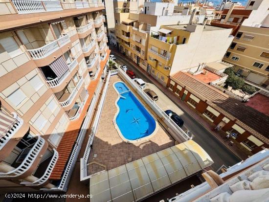 🏡 APARTAMENTO DE 2 HABITACIONES CON PISCINA COMUNITARIA A SOLO 300 METROS - ALICANTE