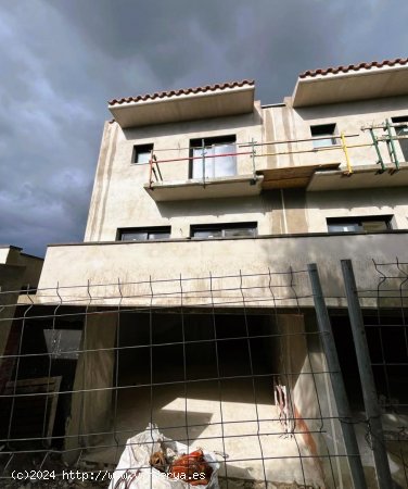 Unifamiliar adosada en venta  en Palau-saverdera - Girona