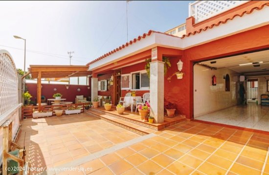 Casa-Chalet en Venta en Marzagan Las Palmas