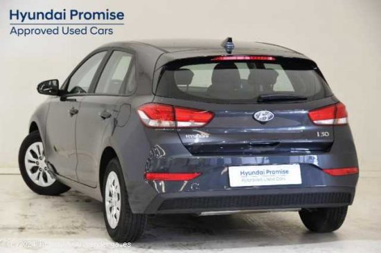 Hyundai i30 ( 1.5 DPI Essence 110 )  - Fornells de la Selva