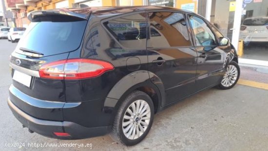 FORD S-Max en venta en AlcarrÃ s (Lleida) - AlcarrÃ s