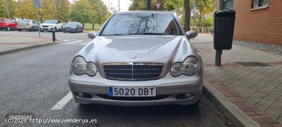  Mercedes 200 CDI de 2003 con 111.673 Km por 5.500 EUR. en Madrid 