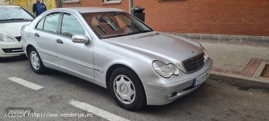 Mercedes 200 CDI de 2003 con 111.673 Km por 5.500 EUR. en Madrid