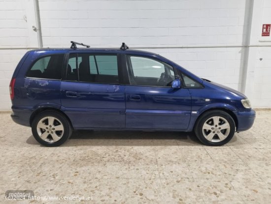 Opel Zafira 2.0 dti de 2005 con 285.000 Km por 2.000 EUR. en Sevilla