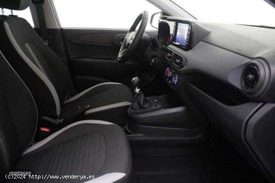 Hyundai i10 1.0 MPI Klass de 2024 con 6.293 Km por 15.490 EUR. en Sevilla