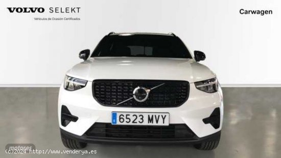 Volvo XC40 XC40 Plus, B3 Mild hybrid, Gasolina, Dark de 2024 con 1 Km por 43.200 EUR. en Vizcaya