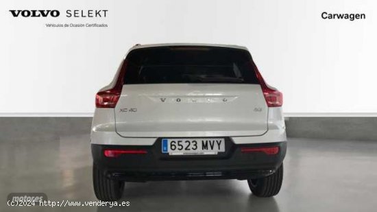 Volvo XC40 XC40 Plus, B3 Mild hybrid, Gasolina, Dark de 2024 con 1 Km por 43.200 EUR. en Vizcaya