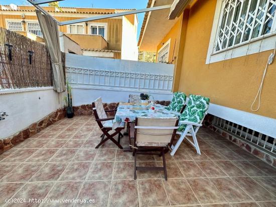 SE VENDE BUNGALOW ZONA MONTESOL - ALICANTE