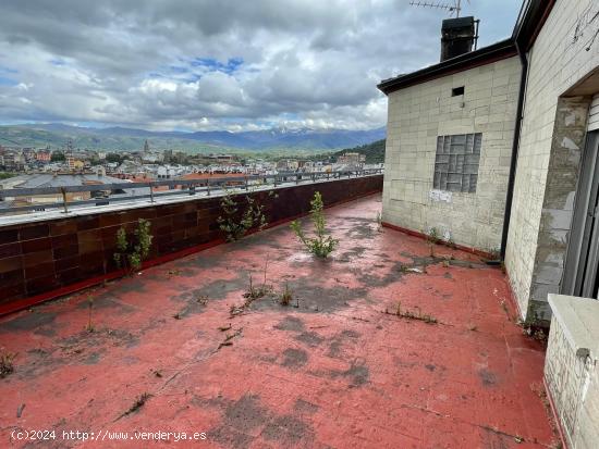  VENTA ATICO CON TERRAZA  ZONA CENTRO DE PONFERRADA - LEON 