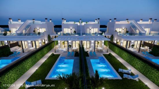 Villas de lujo de nueva construcción frente al mar en Los Alcázares - MURCIA