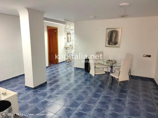 LOCAL COMERCIAL A LA VENTA EN ONTINYENT, UBICADA EN ZONA CENTRICA. - VALENCIA