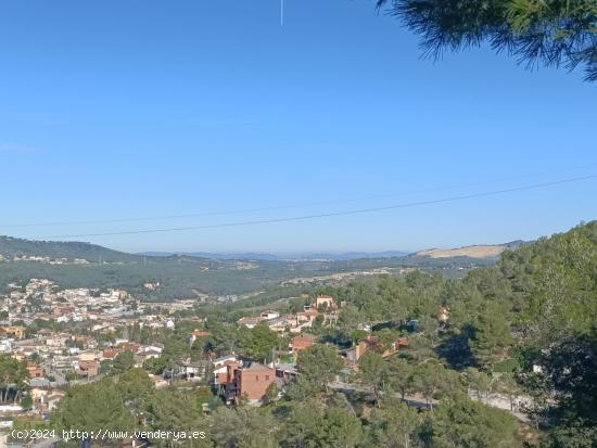 Terreno con grandes vistas en Les Califòrnies - BARCELONA