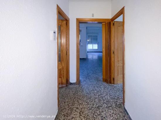 Piso de 90m² con gran potencial en La Font Dolça de Alcoy, ideal para reformar a tu gusto - ALICAN