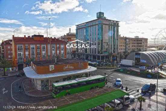 EDIFICIO ROLERSA- Piso de 4 habitaciones, 2 baños, terraza y garaje. - MADRID