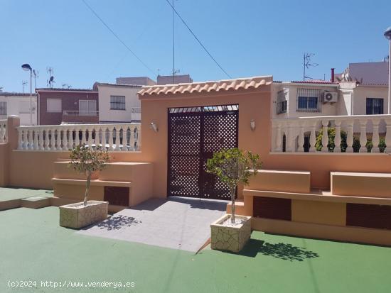 1 dormitorio, vistas al mar, cerca de la playa de La Mata - ALICANTE