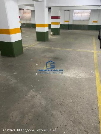 Plaza muy amplia en Alquiler anual - CADIZ