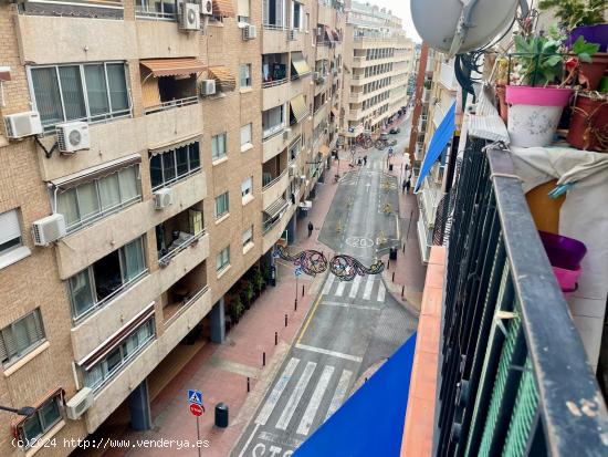 2 DORMITORIOS EN PLENO CENTRO DE BENIDORM - ALICANTE