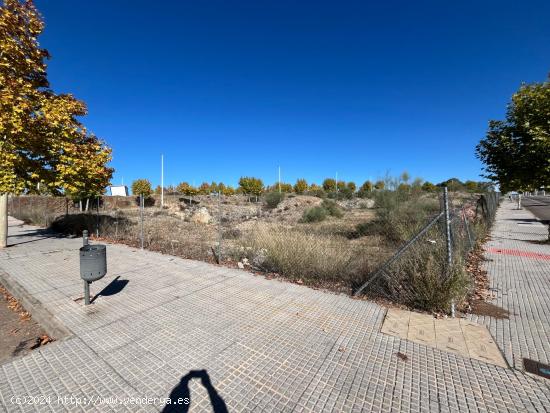 Solar Urbanizable en la Zona de las Abadias - BADAJOZ