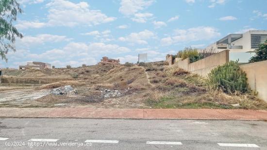 Solar urbano junto a Campo de Golf de Las Gabias - GRANADA