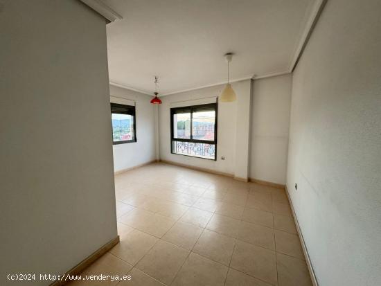 PISO EN VENTA EN EL RAAL - MURCIA