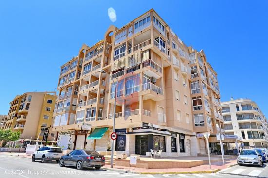 Se vende apartamento totalmente exterior con vistas panorámicas y piscina comunitaria en Guardamar!