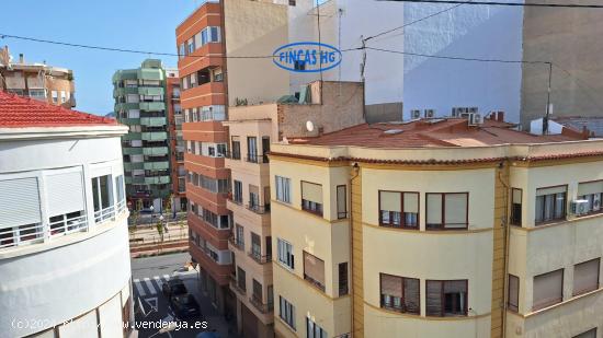 EXCLUSIVA TODO EXTERIOR A METROS DE GENERAL MARVA. - ALICANTE