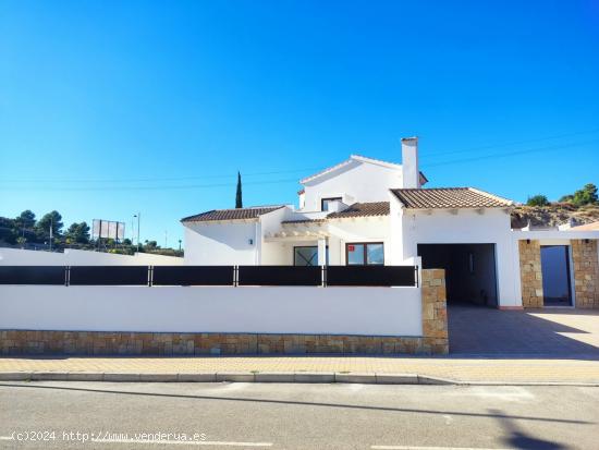 VILLAS DE OBRA NUEVA LLAVE EN MANO EN BALCON DE FINESTRAT - ALICANTE