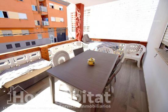 CHALET REFORMADO CON BARBACOA, GARAJE Y TERRAZA JUNTO A LA PLAYA - CASTELLON