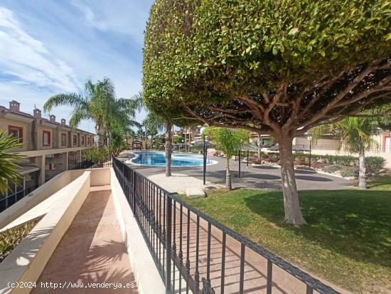 CHALET ADOSADO EN VENTA EN RIO PARK!!!! - ALICANTE