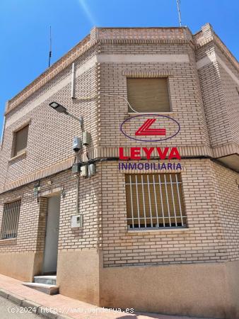 AMPLIA VIVIENDA EN PUERTO MAZARRON - MURCIA