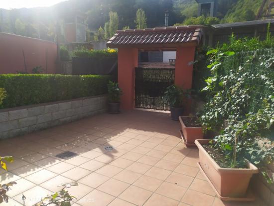 CASA CHALET REFORMADA CON  JARDÍN Y PISCINA CLIMATIZADA ZONA DE  MIERES ( ASTURIAS ) - ASTURIAS