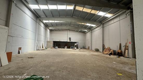 NAVEL INDUSTRIAL EN VENTA EN EL VENDRELL - TARRAGONA