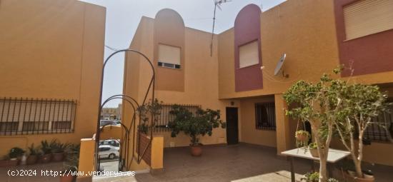  Se vende dúplex en La Mojonera - ALMERIA 