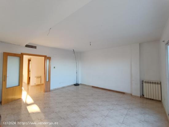 OPORTUNIDAD, SE VENDE ESTUPENDO CHALET EN ALTORREAL - MURCIA