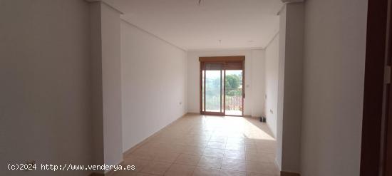 OPORTUNIDAD, SE VENDE ESTUPENDO PISO EN ALQUERIAS - MURCIA