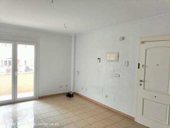 OPORTUNIDAD, SE VENDE APARTAMENTO EN URBANIZACIÓN MOSA TRAJECTUM - MURCIA