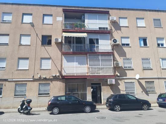  OPORTUNIDAD, SE VENDE PISO CALLE SANTA ROSA - MURCIA 