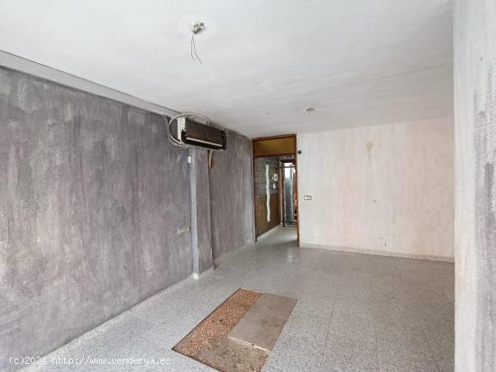 OPORTUNIDAD, SE VENDE PISO CALLE SANTA ROSA - MURCIA