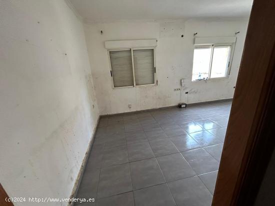 OPORTUNIDAD, SE VENDE PISO EN SANTA LUCIA - MURCIA