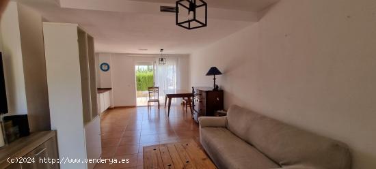 SE VENDE ADOSADO EN RELLEU - ALICANTE